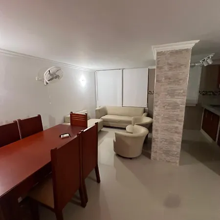 Apartahotel En Edificio Delfines Cartagena