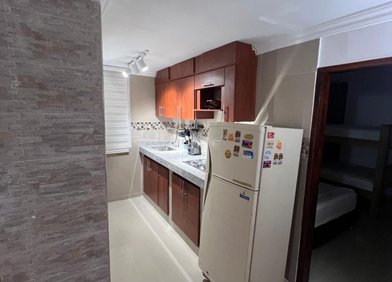 Apartahotel En Edificio Delfines 4*