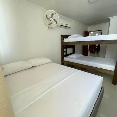 Apartahotel En Edificio Delfines