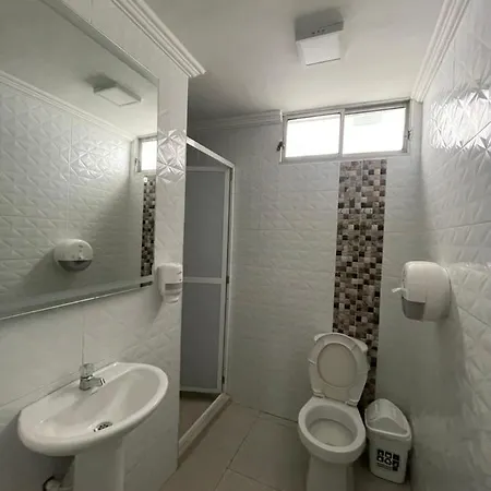 En Edificio Delfines Apartahotel 4*