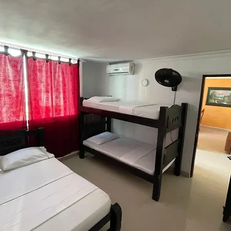 En Edificio Delfines Apartahotel Cartagena