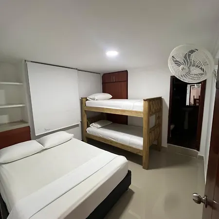 En Edificio Delfines Apartahotel