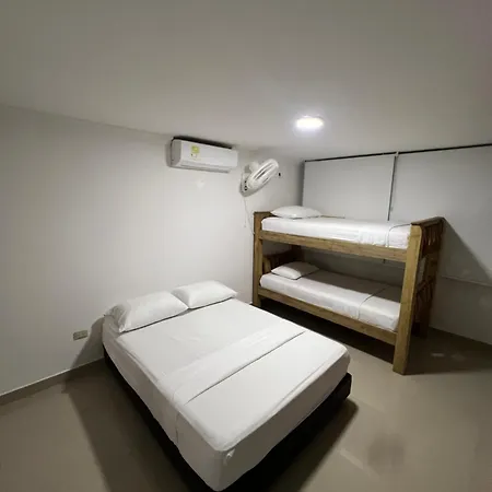 En Edificio Delfines Apartahotel Cartagena