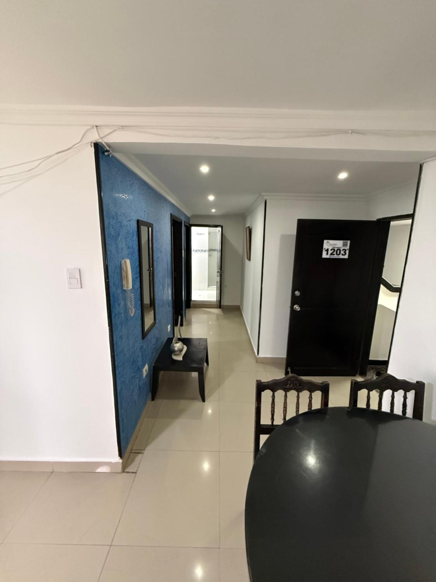 Edificio Delfines Aparthotel