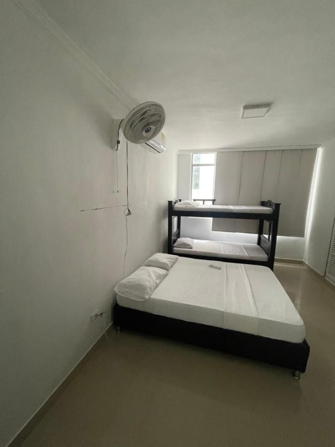 Apartahotel En Edificio Delfines Cartagena